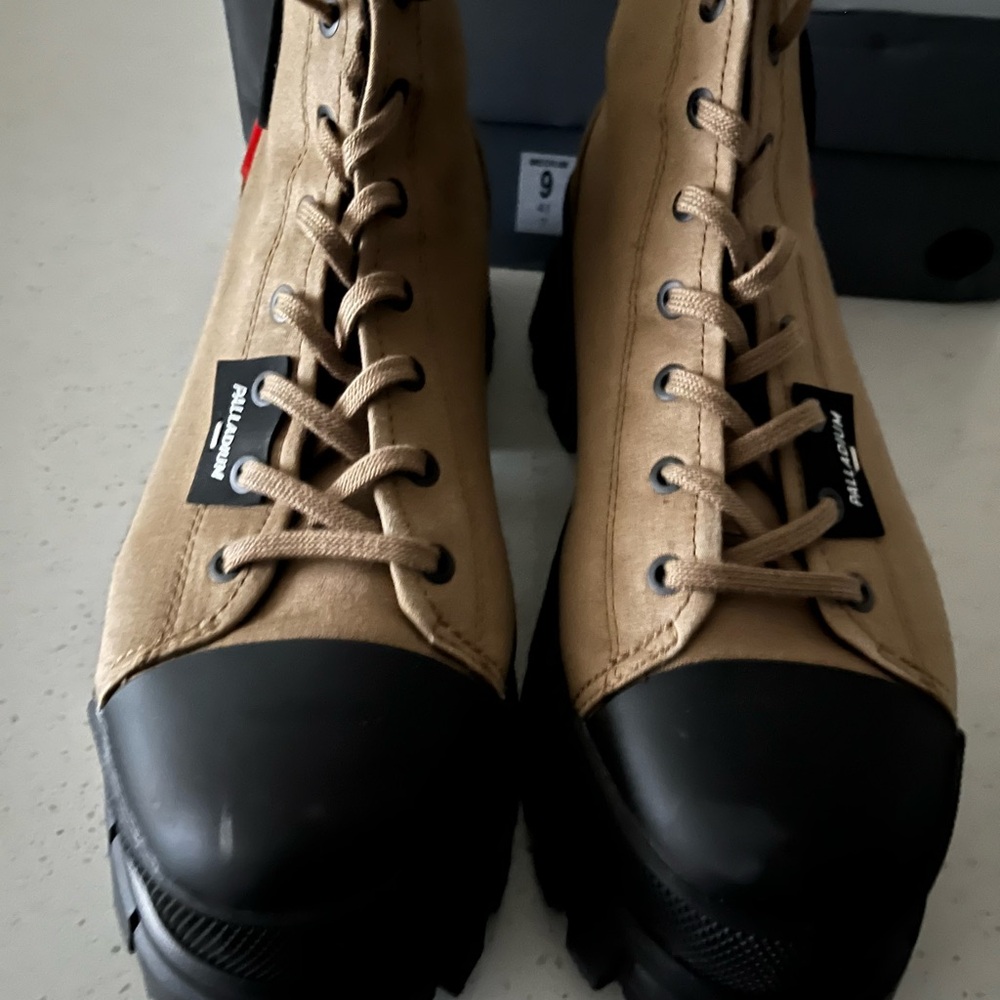 Palladium Women's Tan and Black platform sneakers
